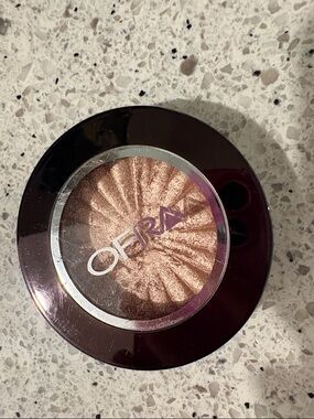 OFRA Glow Goals Nikkie Tutorials Rose Gold Radiant Highlighter
